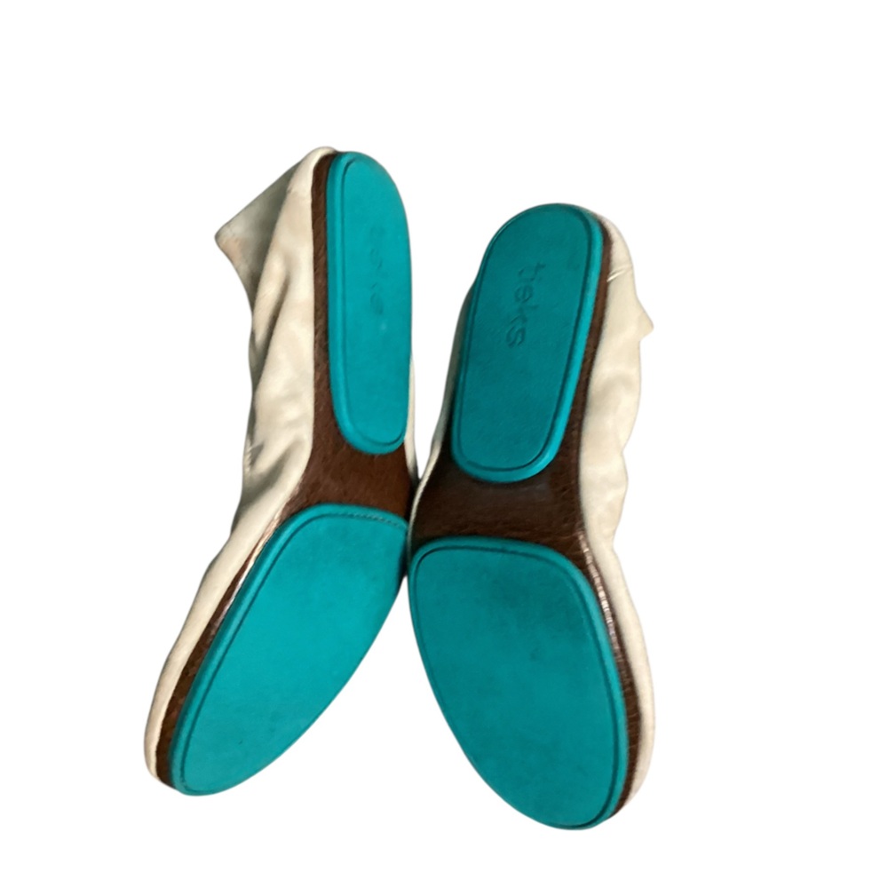 Subtle Leopard Print - image 5